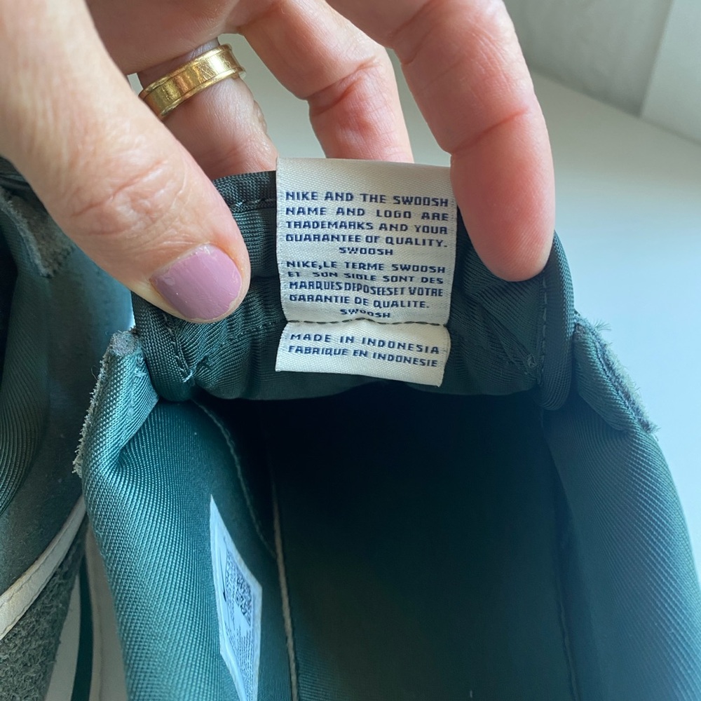 Nike Men's Teal and White Sneakers - Picture 5 of 7